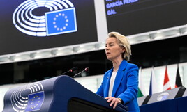 https://img-prod.ilfoglio.it/2025/10/06/173651327-2b006871-e99c-4443-a0ac-7642eeaad0a1.jpg