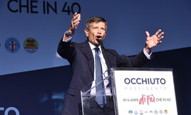 https://img-prod.ilfoglio.it/2025/10/06/183323082-724cc0c0-80b8-44d6-af43-95f31deb4dc5.jpg