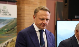 https://img-prod.ilfoglio.it/2025/10/07/183959134-045a2f68-7fd6-4e00-a128-99b7e8cb7054.jpg