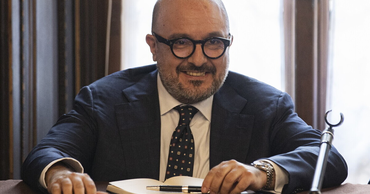 Genny Sangiuliano: "Resto a Parigi, ma in Campania mi avrebbe votato anche il Pd. Scrivo un libro sulla Francia"