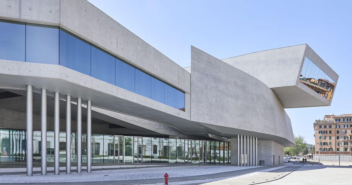 La festa del futuro al Maxxi: algoritmi e follia platonica