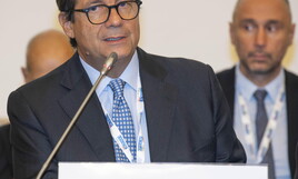 https://img-prod.ilfoglio.it/2025/10/08/172924140-9d2c61bc-f477-4599-ae03-00cac5877c16.jpg