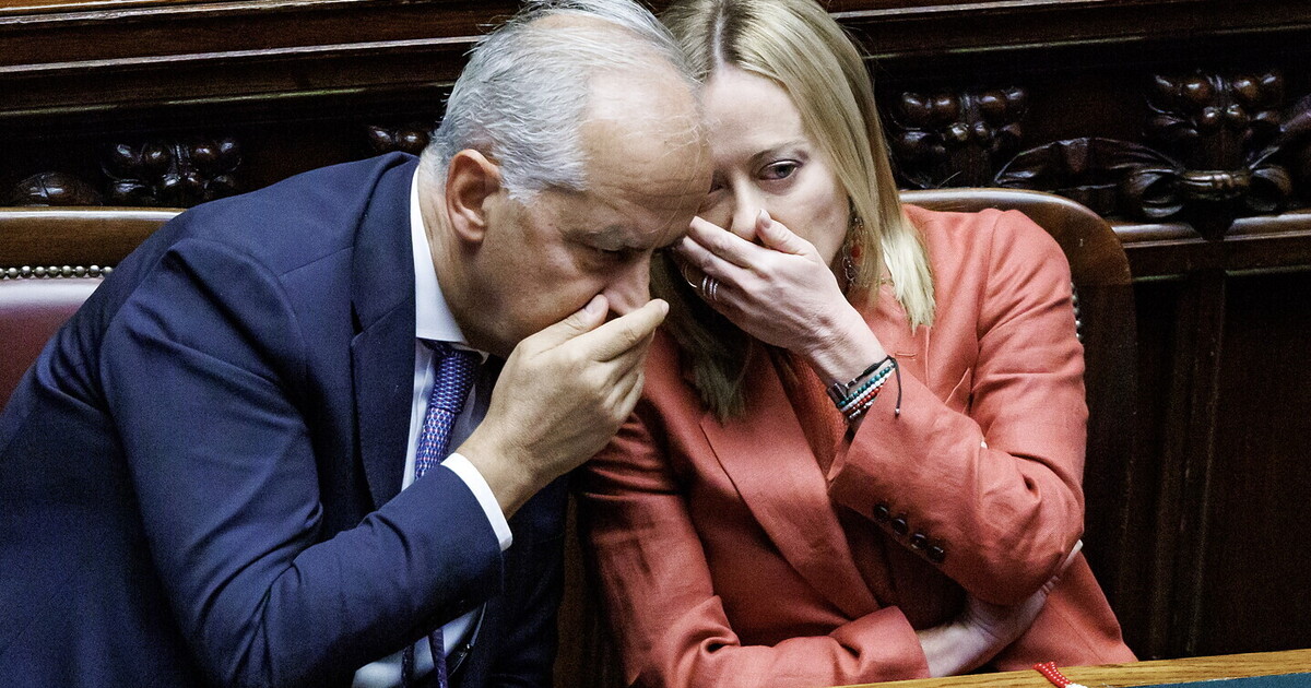 Meloni "complice" di pace su Gaza. "Trump ci premierà nella ricostruzione". Il risiko bancario delle spiate Meloni "complice" di pace su Gaza. "Trump ci premierà nella ricostruzione". Il risiko bancario delle spiate