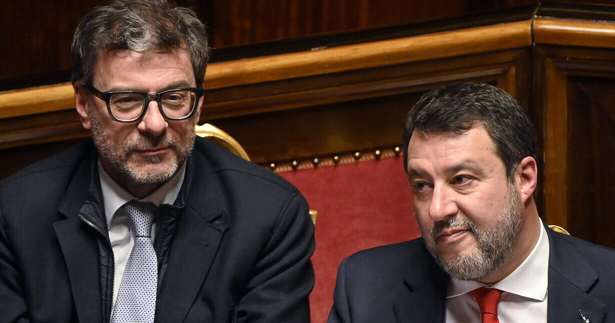 Lo scambio di Giorgetti. Avvalla il patto di Salvini con Meloni sulla Lombardia. In Veneto fronda contro Lorenzo Fontana