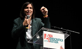 Calo del M5s, Renzi, aiuto di De Luca: cosa rassicura Schlein dopo la Toscana