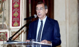 https://img-prod.ilfoglio.it/2025/10/15/171949584-2fcdb1f4-bfa0-459d-adc7-071ee580f3b8.jpg