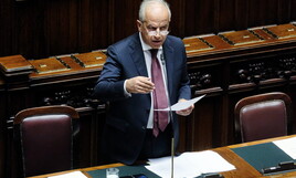 https://img-prod.ilfoglio.it/2025/10/22/095049331-8ffa30b9-e40d-4d7b-bc05-febaf4fc4c57.jpg