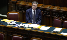 https://img-prod.ilfoglio.it/2025/10/22/171606553-2da9e180-c8da-48ec-b6a6-7e54a2bf747c.jpg