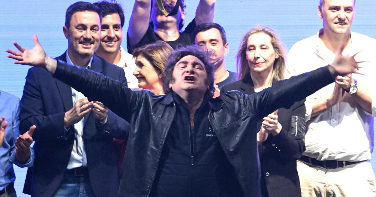 Il mantra di Milei: prima i conti in ordine. A colpi di schitarrate rock è il campione delle generazioni future Il mantra di Milei: prima i conti in ordine. A colpi di schitarrate rock è il campione delle generazioni future