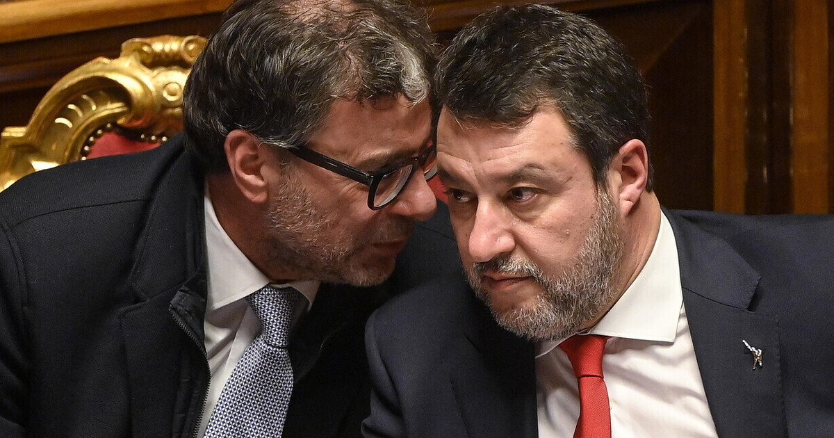 Salvini chiede ancora aiuto a Giorgetti, "non mi massacrare". il ministro: “Sugli affitti brevi non ero ...