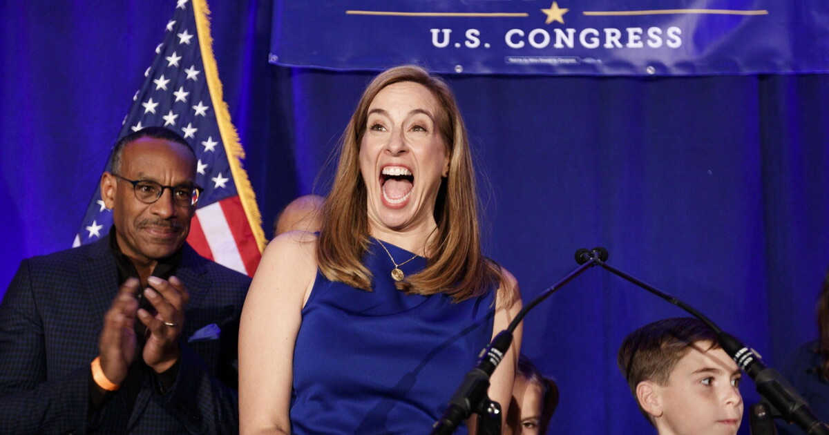 elezioni new jersey la candidata democrati sherrill accusata di giocare troppo in difesa da Ilfoglio.it elezioni new jersey la candidata democrati sherrill accusata di giocare troppo in difesa