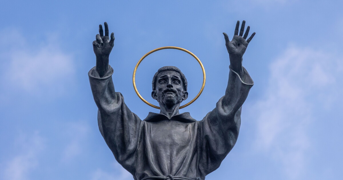 Evocato, rinverdito e tirato per il saio, di san Francesco ognuno ha la sua versione. E quello vero scompare Evocato, rinverdito e tirato per il saio, di san Francesco ognuno ha la sua versione. E quello vero scompare