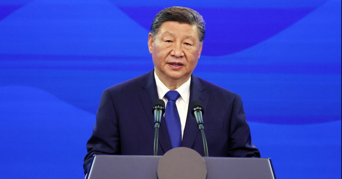 La Cina lancia la portaerei Fujian, con una tecnologia che Trump vuole cancellare La Cina lancia la portaerei Fujian, con una tecnologia che Trump vuole cancellare