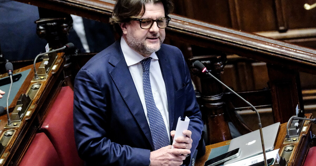 Pace tra governo e Bankitalia. “Panetta è superpartes. Nella audizione non ci sono giudizi politici”, dice Osnato (FdI) Pace tra governo e Bankitalia. “Panetta è superpartes. Nella audizione non ci sono giudizi politici”, dice Osnato (FdI)