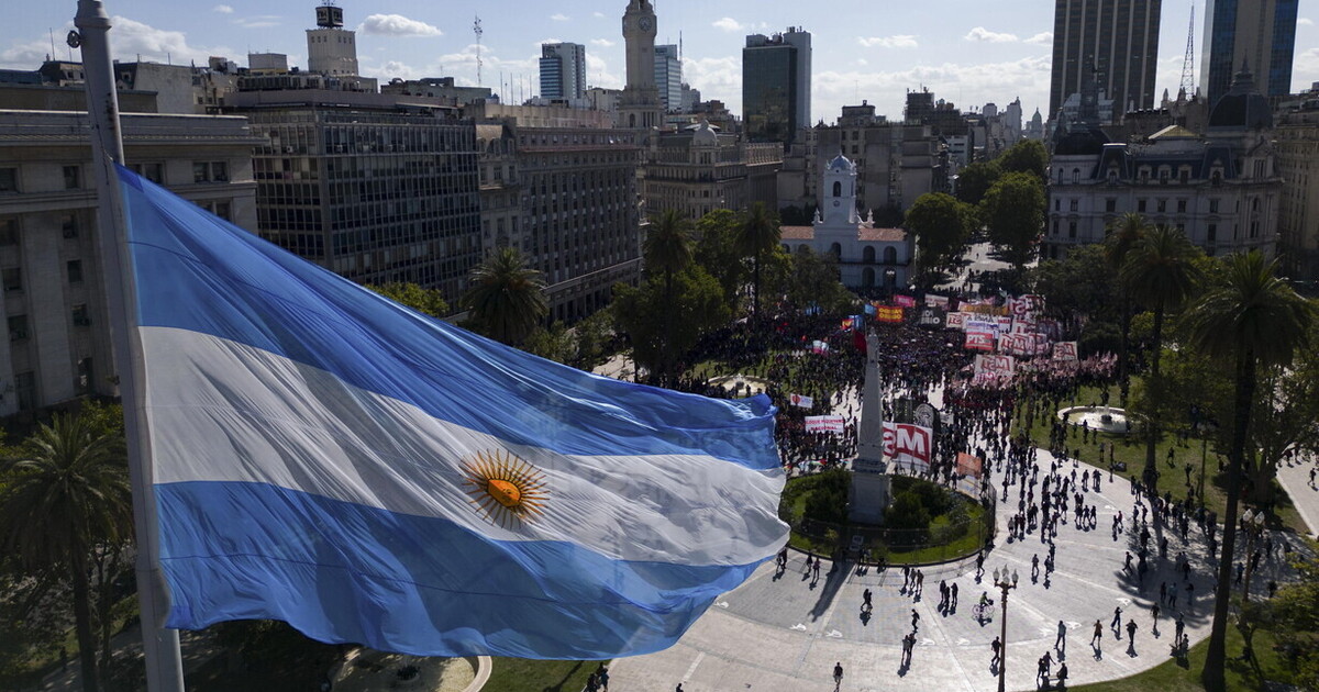 Crolla la povertà infantile in Argentina, lo dice l’Unicef