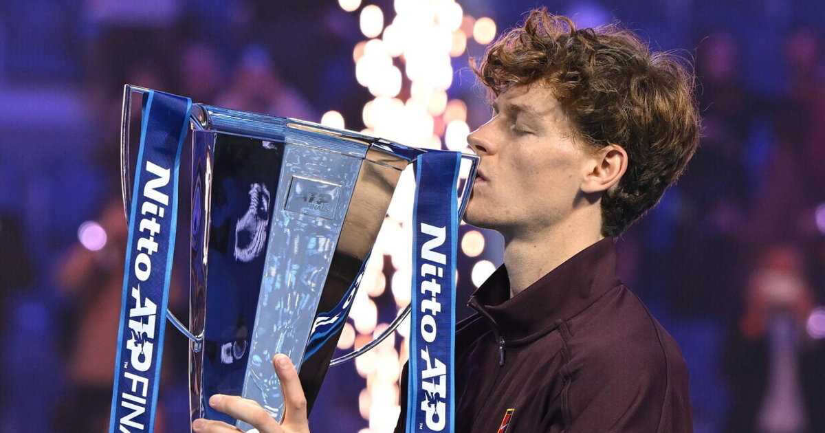 Le imprese di Sinner ci fanno sentire ancora vivi Le imprese di Sinner ci fanno sentire ancora vivi