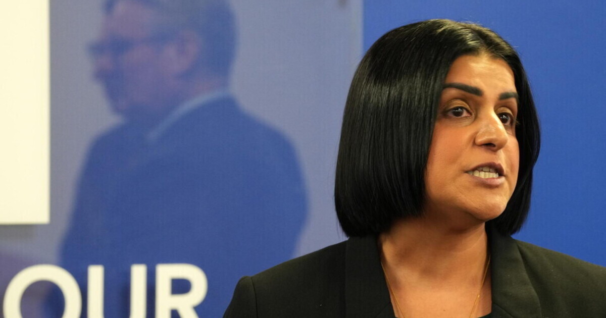 Il governo inglese riforma le politiche d Il governo inglese riforma le politiche d