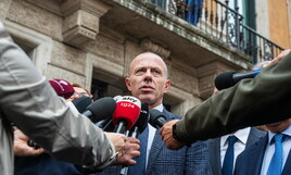 I "sì, ma" della Lega sugli aiuti militari a Kyiv, spiegati da Massimiliano Romeo