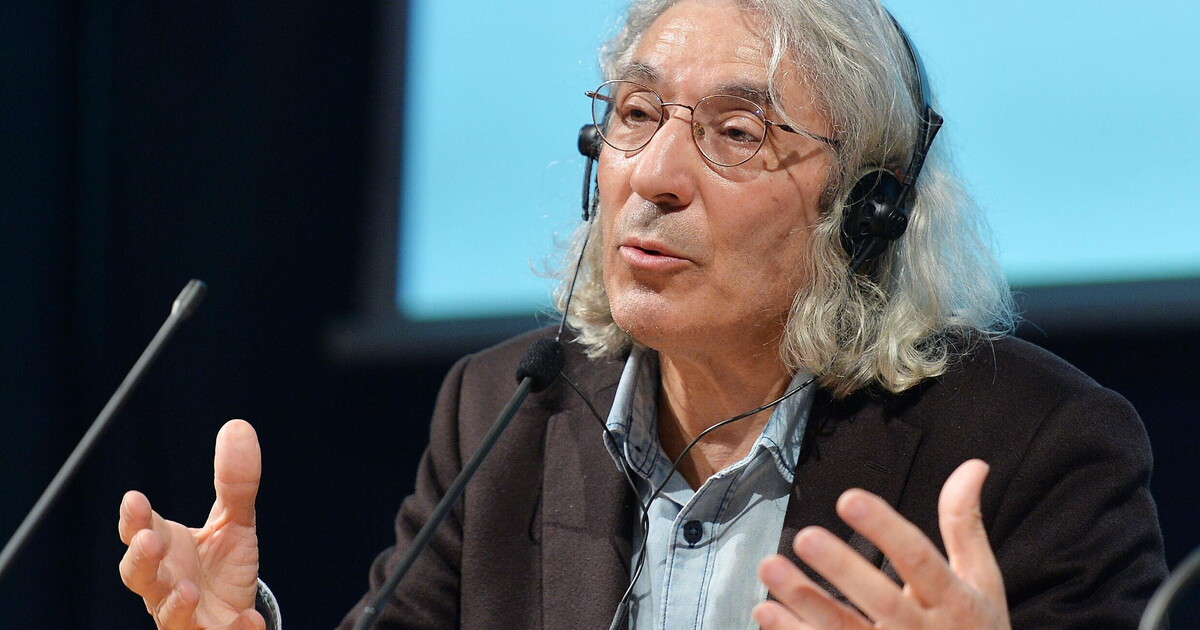 Sansal è arrivato a Parigi Sansal è arrivato a Parigi