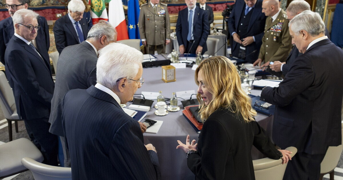 Meloni e la "pace" con Mattarella: "Dispiaciuta". L