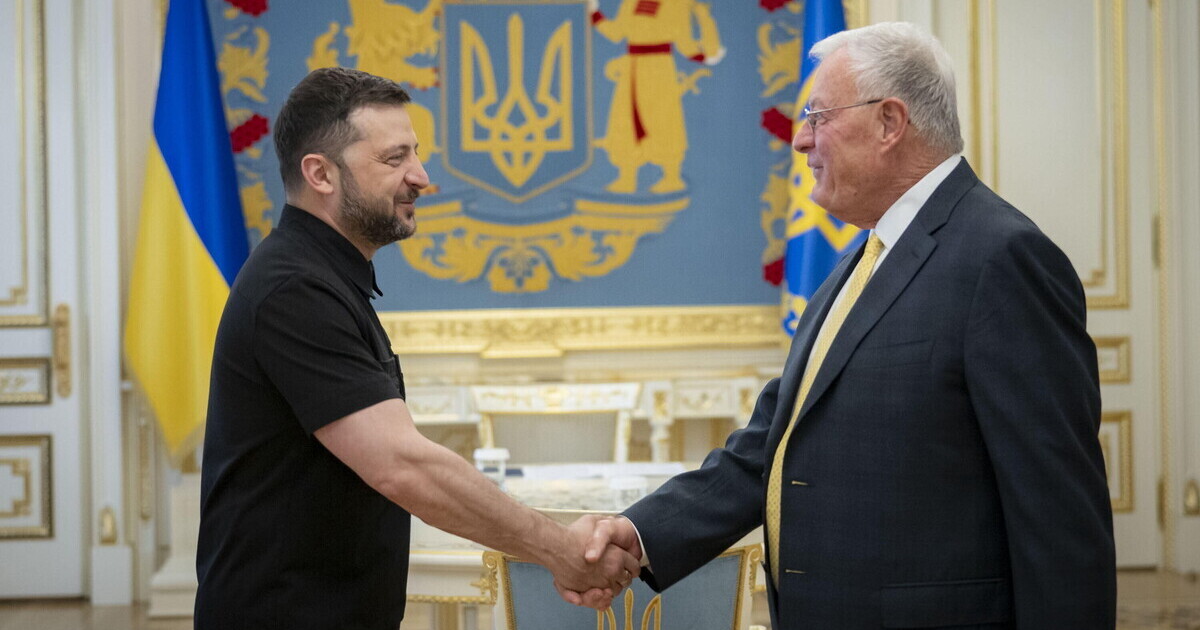 Prima gli ucraini. La missione tormentata del generale Kellogg