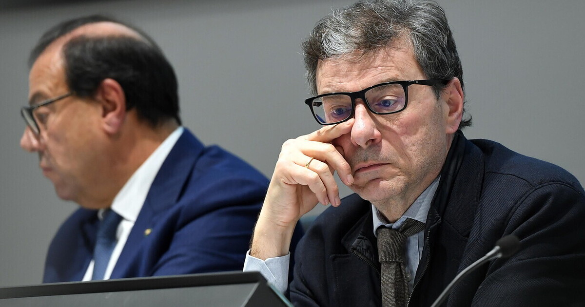 meno evasione e pi249 tasse da Ilfoglio.it meno evasione e pi249 tasse