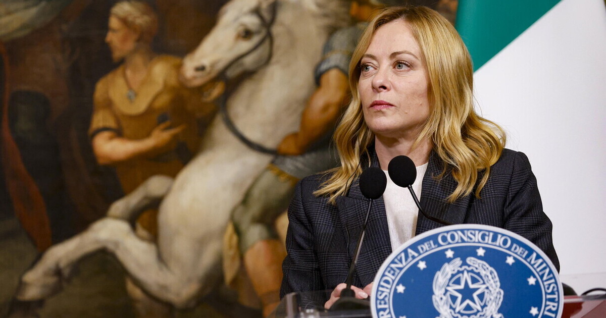 Meloni e le correzioni. Al piano Trump risponde con i suoi “4 punti”