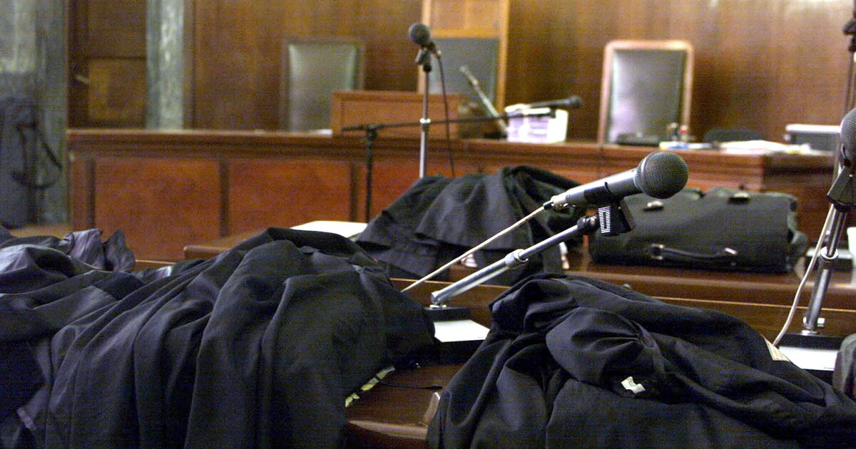 Tutti assolti in primo grado dopo 13 anni. Storia di un processo folle Tutti assolti in primo grado dopo 13 anni. Storia di un processo folle