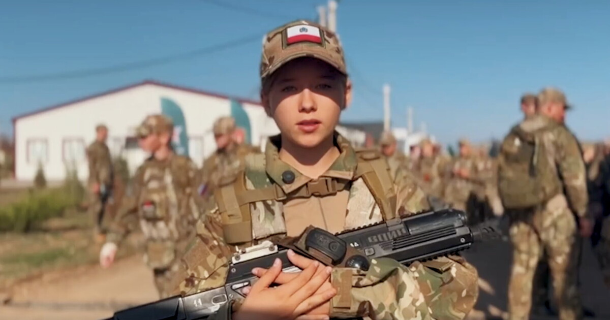 Così la Croce Rossa si presta alla propaganda del Cremlino nei territori ucraini occupati Così la Croce Rossa si presta alla propaganda del Cremlino nei territori ucraini occupati