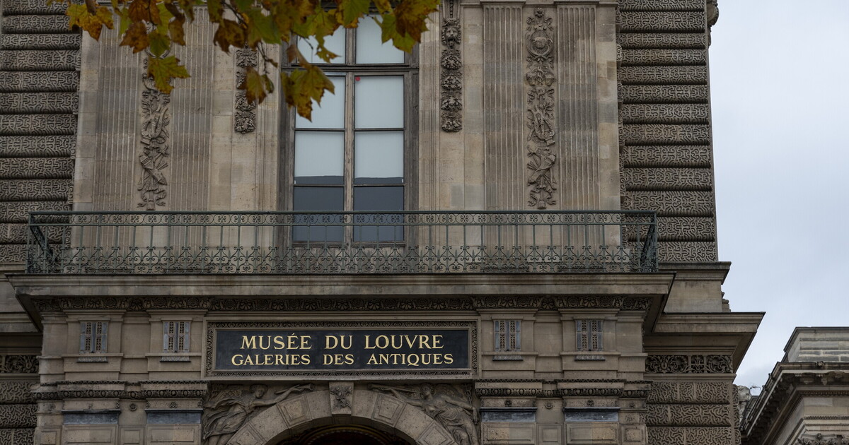 I rischi sul balcone del Louvre erano già stati segnalati nel 2018