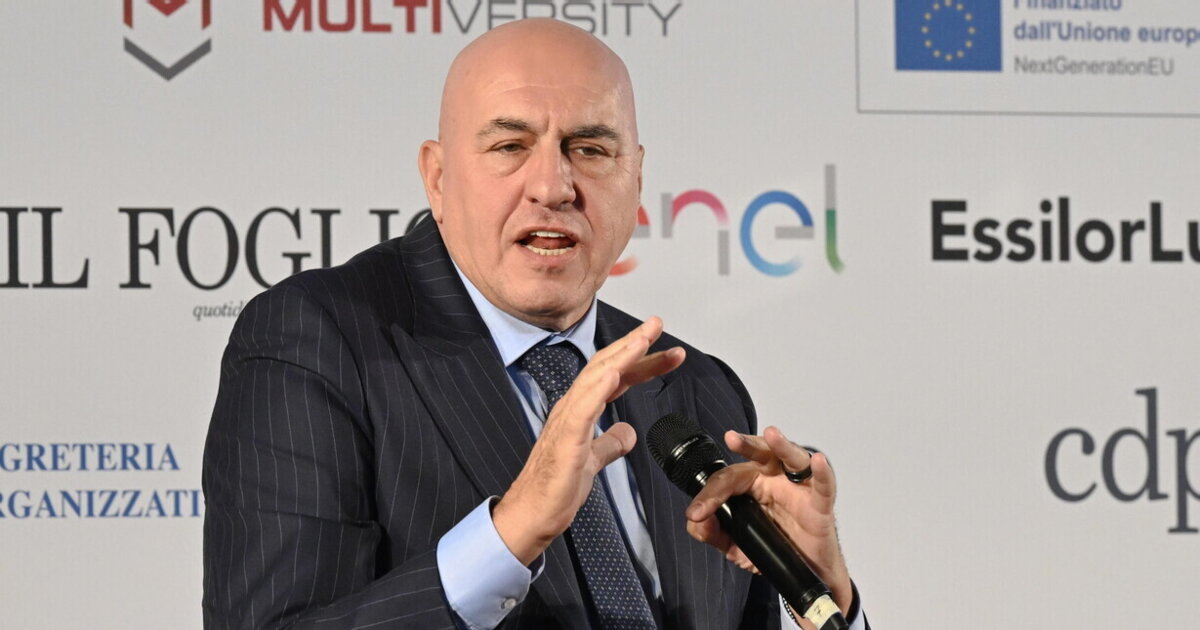 Crosetto: "Proporrò ddl per reintrodurre la leva militare". Ma Forza Italia frena: "Difficile, valutiamo"