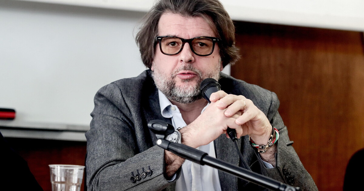 Osnato (FdI): “Nessun contraccolpo sul governo dall’indagine su Mediobanca. La destra non è nemica delle banche” Osnato (FdI): “Nessun contraccolpo sul governo dall’indagine su Mediobanca. La destra non è nemica delle banche”