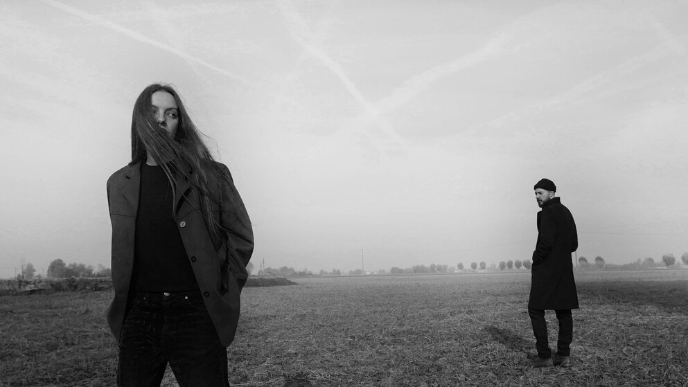 “Satantango”: restare ai margini per essere veri. Un disco minuscolo e universale