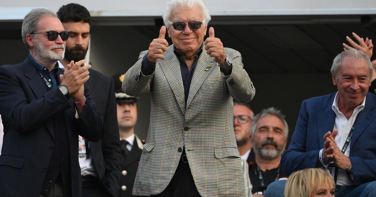 Avvolto nella classe dei suoi colpi, Pietrangeli e la sua racchetta erano tutt’uno