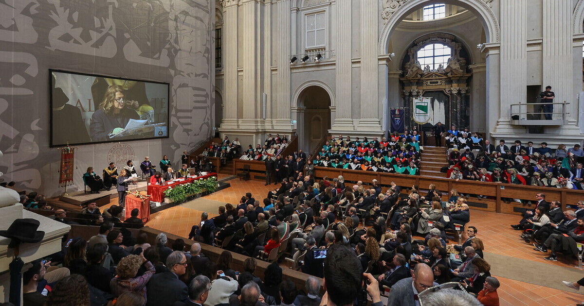 Unibo, ripensaci. Il prof. Balestra, docente all’Alma Mater: “Sbagliato il pregiudizio sulle forze armate”