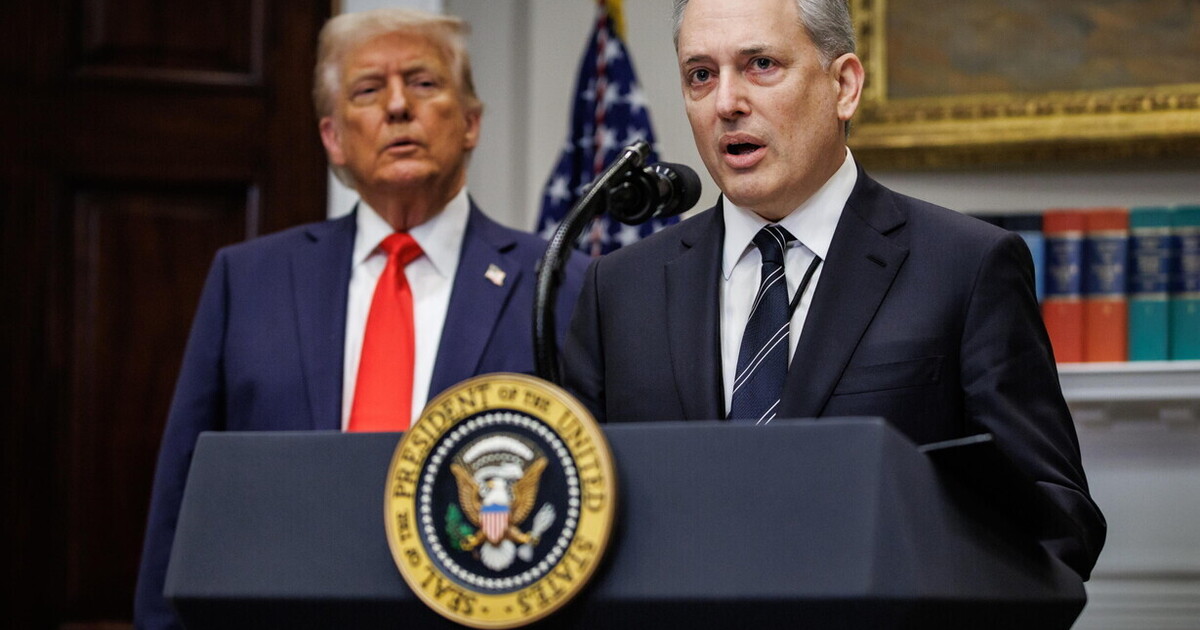 il crollo delle crypto della famiglia trump e il ruolo del suo adivser sacks