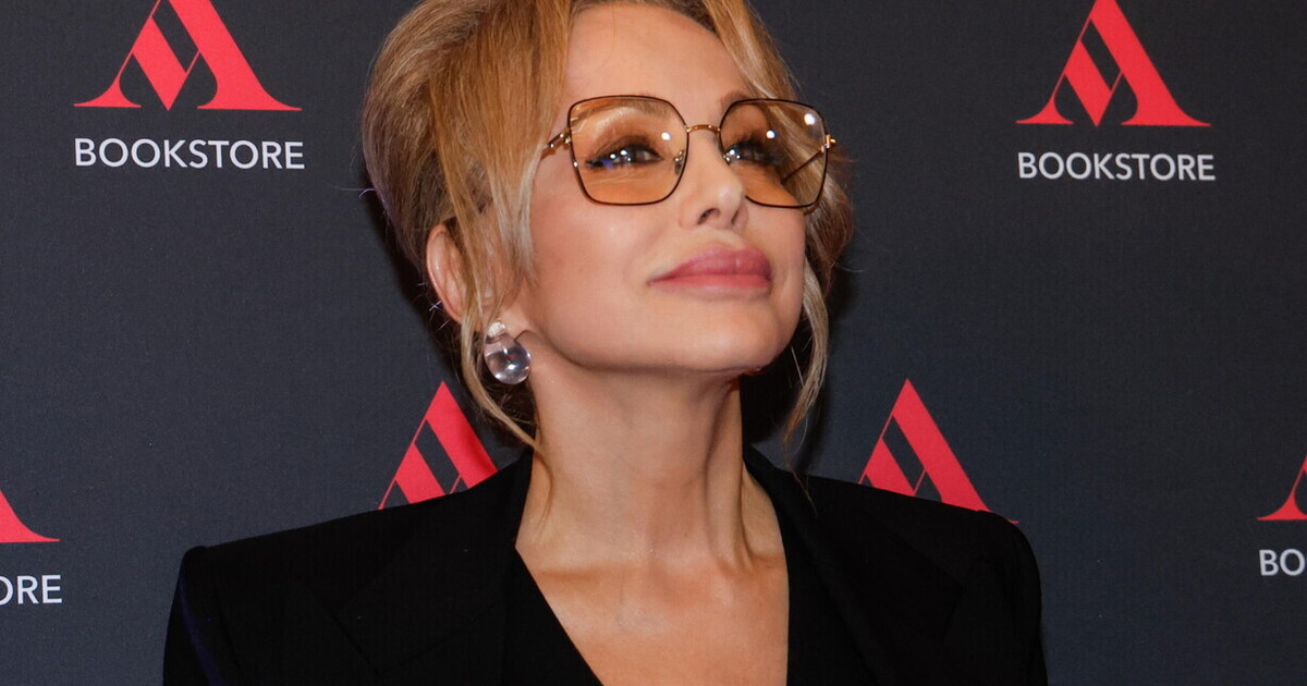 Marina Berlusconi fa le primarie a pranzo: Occhiuto, Cirio, Zangrillo. Tajani soffre. Gianni Letta si diverte Marina Berlusconi fa le primarie a pranzo: Occhiuto, Cirio, Zangrillo. Tajani soffre. Gianni Letta si diverte