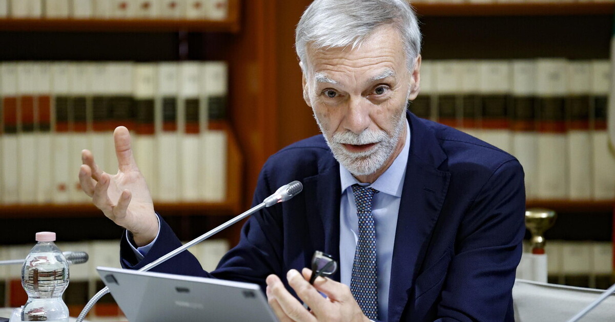 “Una legge contro l’antisemitismo non riguarda gli ebrei, ma tutti noi”. Parla Delrio (Pd)