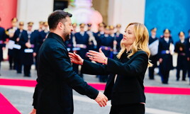 Meloni ukraini! Incontra Zelensky che la ringrazia. Il governo crede nella trattativa. Tajani e Crosetto fanno tandem