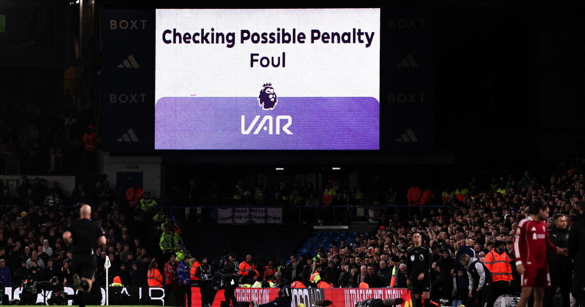 quella cagata del var va abolita i tifosi tornino a esultare e gli arbitri a sbagliare da Ilfoglio.it quella cagata del var va abolita i tifosi tornino a esultare e gli arbitri a sbagliare