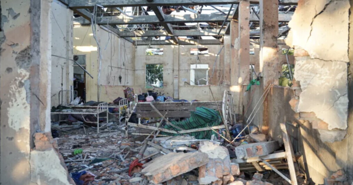 la giunta militare birmana bombarda un ospedale nella giornata per i diritti umani