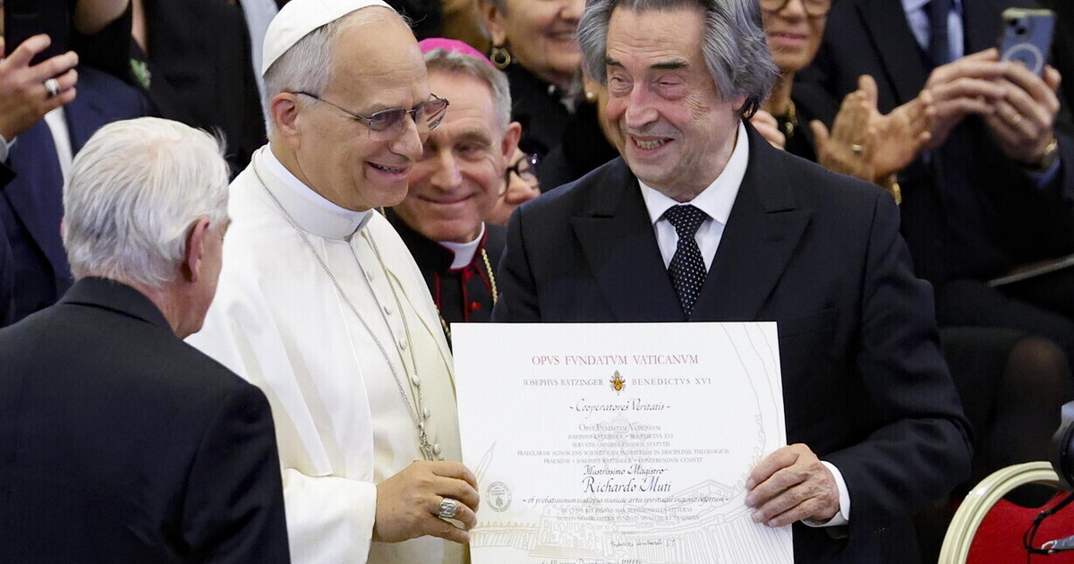 riccardo muti riceve il premio ratzinger 2025 da Ilfoglio.it riccardo muti riceve il premio ratzinger 2025