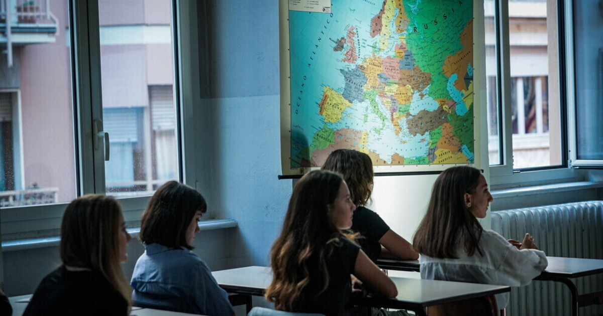 la sinistra non deve diventare comunista ma petrarchesca da Ilfoglio.it la sinistra non deve diventare comunista ma petrarchesca