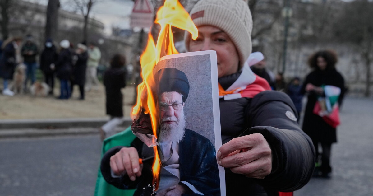 I piani di Trump contro Khamenei