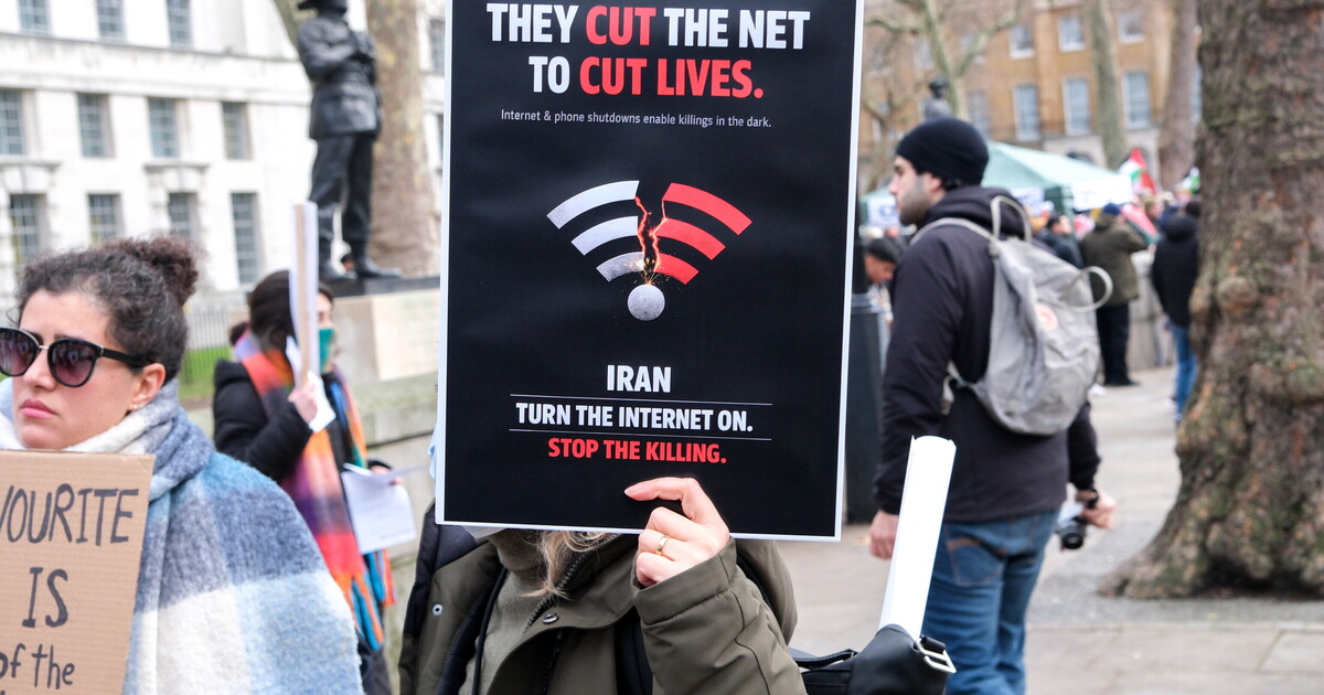 Anche Starlink in Iran non funziona più. I “jammer” del regime e l’intervento di Musk