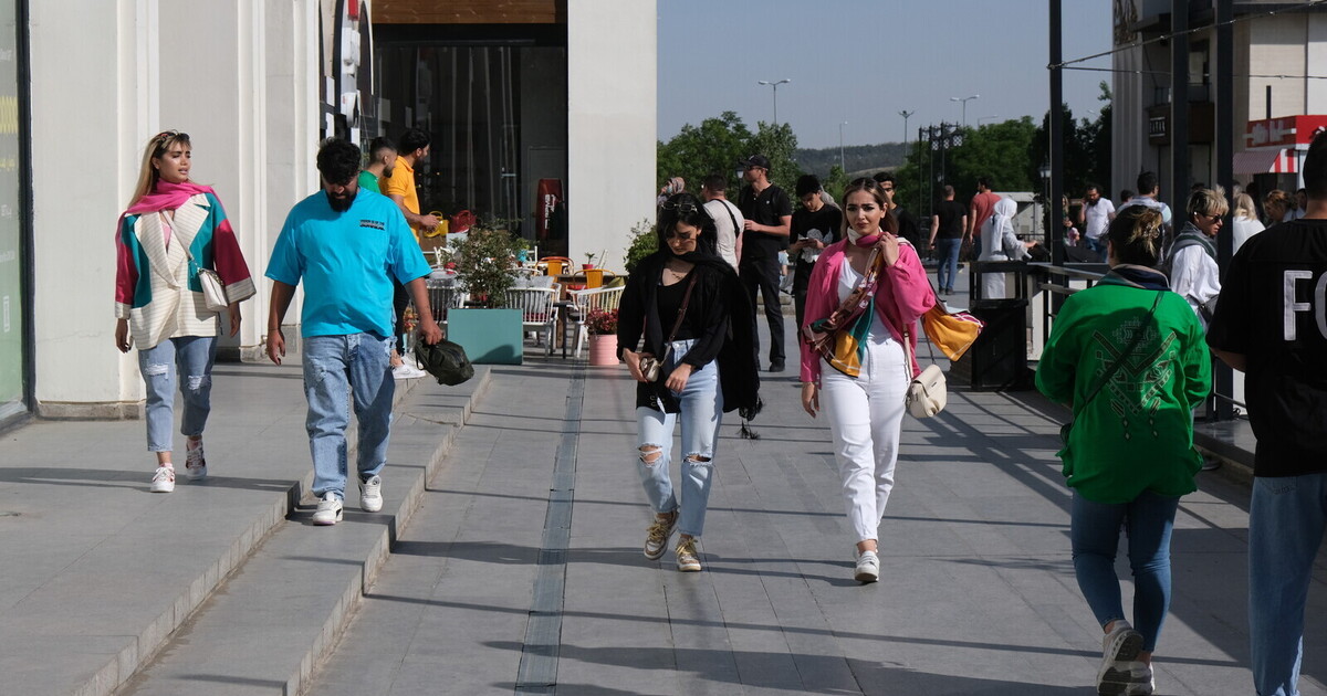 Il Fatto non smette di sorprendere. Antologia di un reportage paradossale dall Il Fatto non smette di sorprendere. Antologia di un reportage paradossale dall