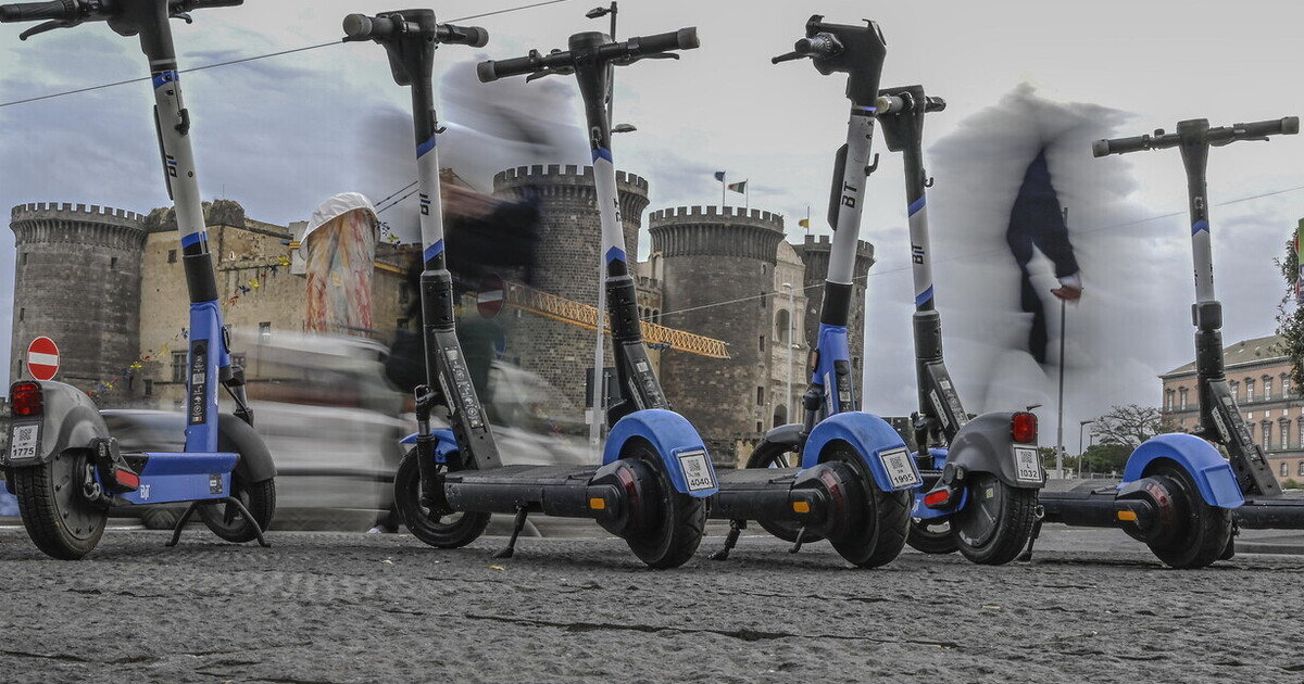 “Il Mit ci ripensi: l’obbligo del casco rischia di far sparire i monopattini” “Il Mit ci ripensi: l’obbligo del casco rischia di far sparire i monopattini”