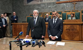 Come il governatore Decaro ha reso il suo predecessore un orpello politico. Un piccolo capolavoro