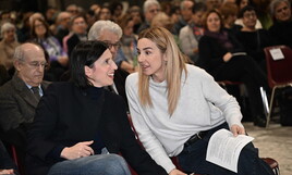 Quando la scena dem si fa fosca (vedi ddl antisemitismo), Schlein si rifugia nella Genova di Silvia Salis