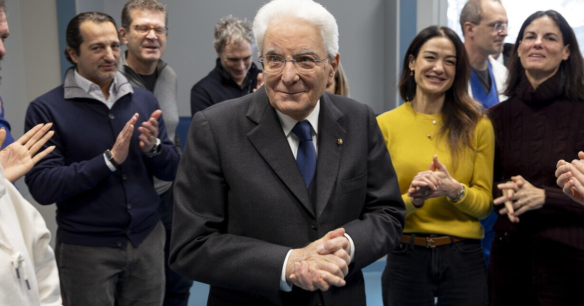 sergio mattarella al niguarda di milano per salutare genitori e medici dei ragazzi di crans montana